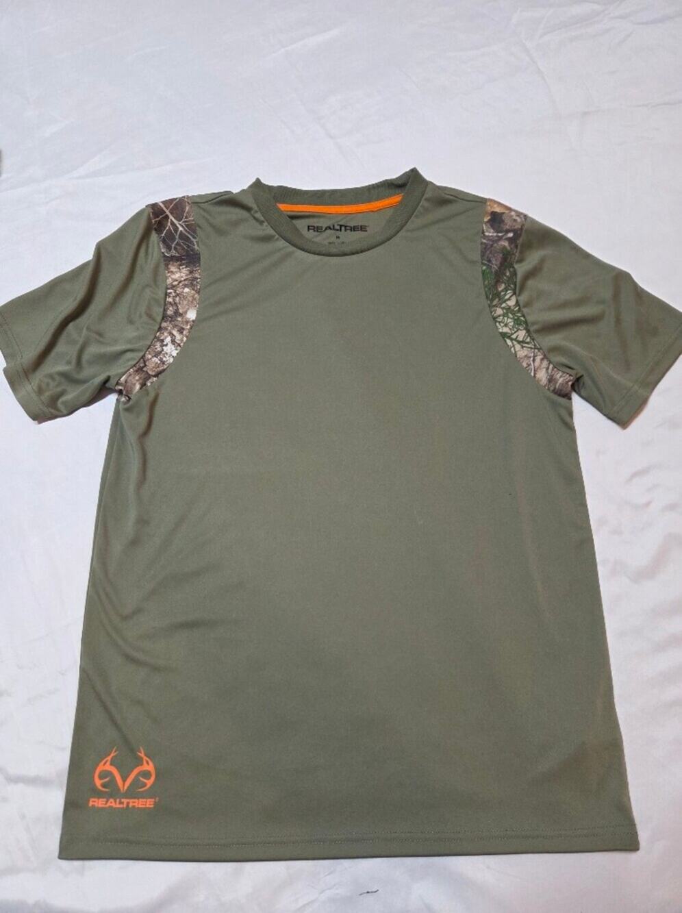 Realtree Olive Green Short Sleeve Performance Tee with Camo Accents